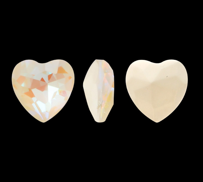 4884CH corazon 8mm 001MI crystal x und