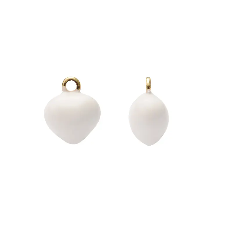 Dije esmaltado blanco corazon 12mm W09919A10Y x und