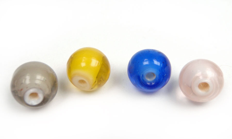 Vidrio hindú redondo 8mm varios colores x und