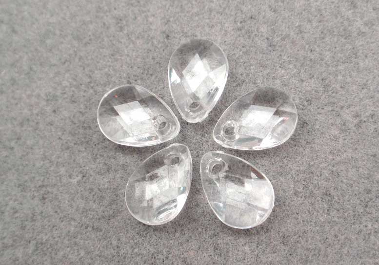 Acrilico 4696 gota 10x7x4 cristal x lb