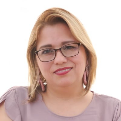 Clase de bisuteria Dora Zamudio