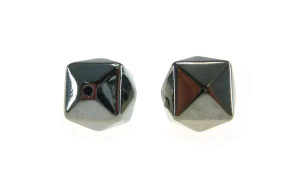 5750 swarovski skull bead  crystal lumingreen 13mm skull bead x und