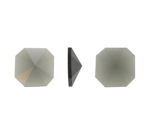Acrilico 5011# piramide 15mm black diamond O47 x und