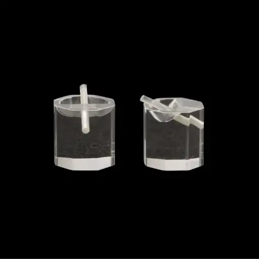 Exhibidor Acrílico octagonal para anillo con soporte 1.9x1.8cm x und